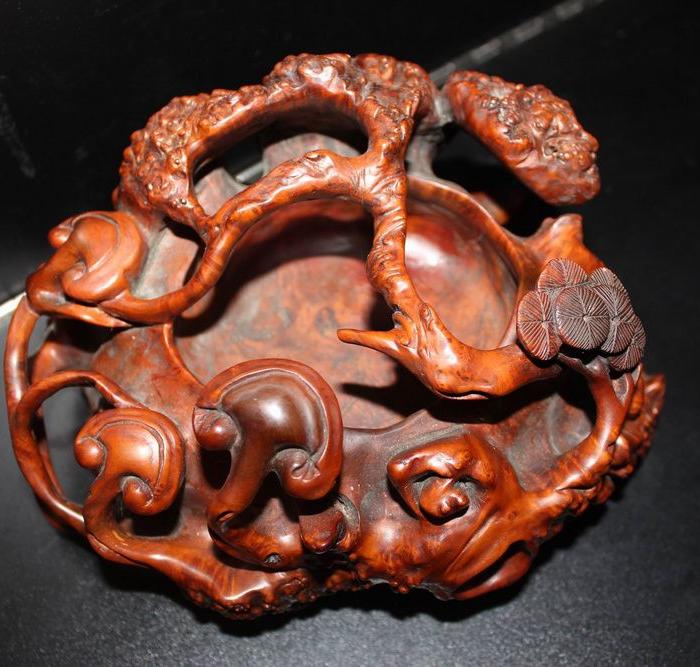 黄杨木疙瘩雕刻的如意笔洗_黄杨木疙瘩雕刻的