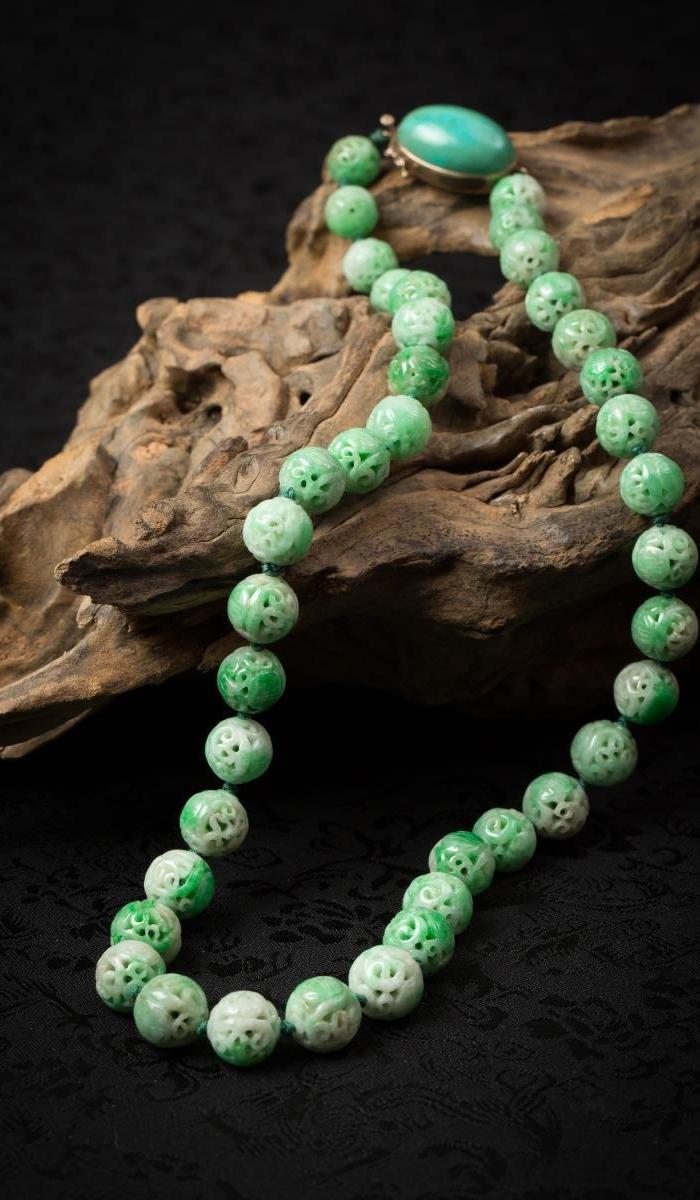 *民国期老翡翠路路通圆满佛珠花叶扶疏镂空雕