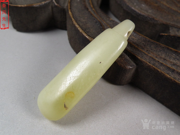 描述:包老包退包快递-战汉*和田白玉大玉坠子    说明:此件为早年民间