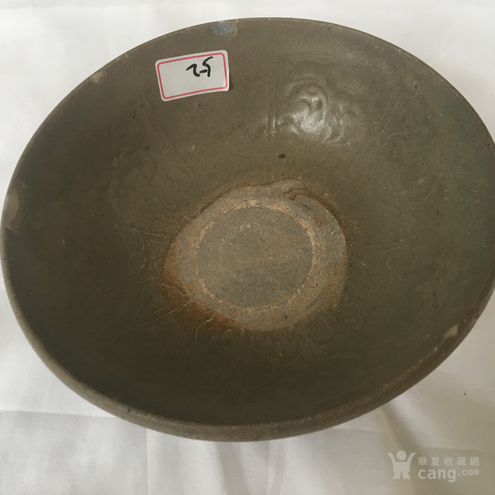 古代推花花卉豆青釉瓷器大号碗