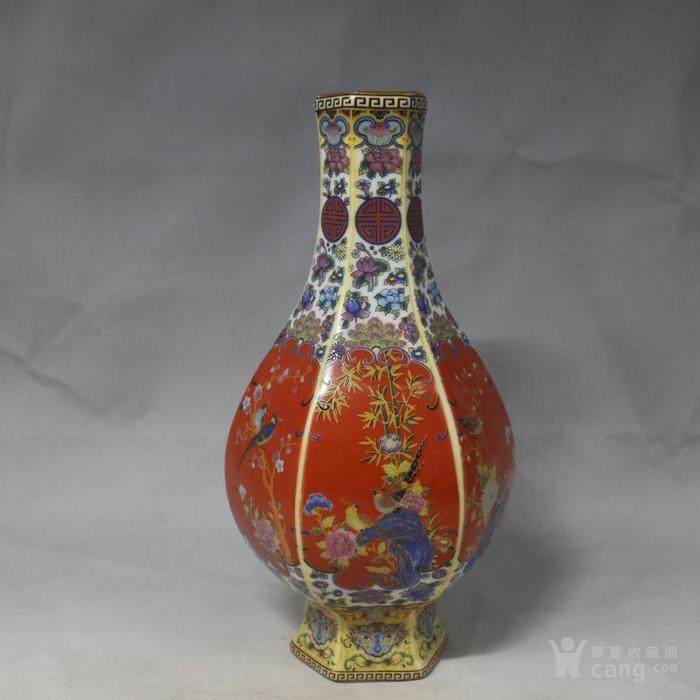 清雍正描金珐琅彩花鸟纹六方瓶