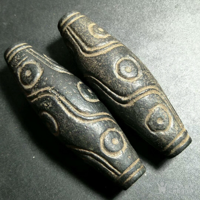 精品石陨石九眼天珠