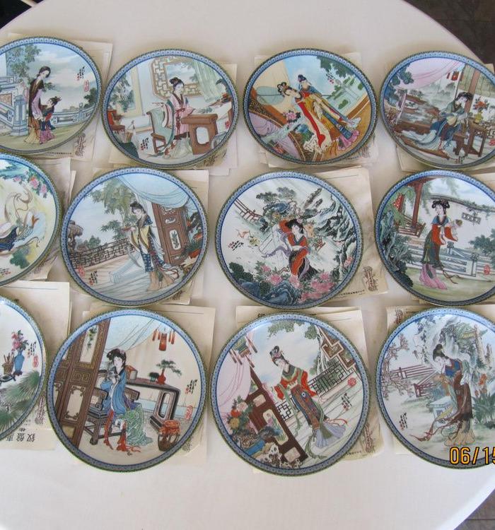 皇家景德镇红楼梦十二金钗收藏盘全集