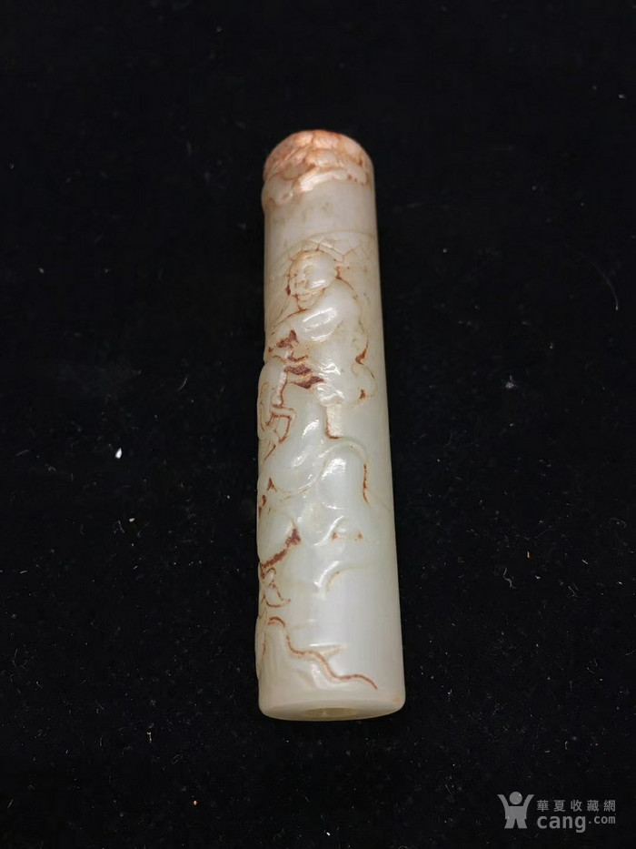 描述:清代老和田玉翎管,,玉质细腻,雕工