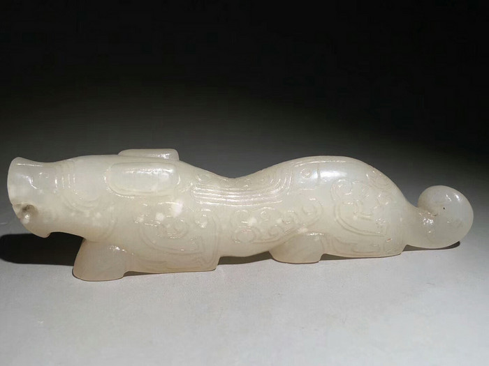 精品和田玉,西周玉虎