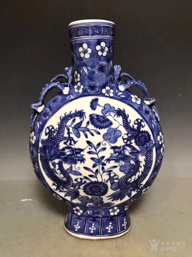 清康熙青花龙纹抱月瓶