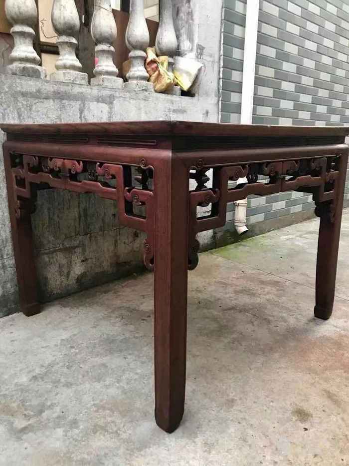 晚清 苏工 32钩 红榉八仙桌