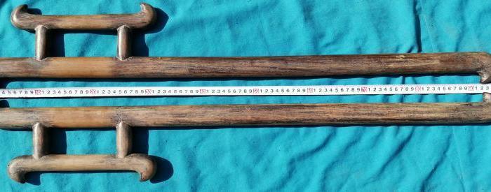 清代木雕练武用的古代兵器钩戟一对用于镇宅避