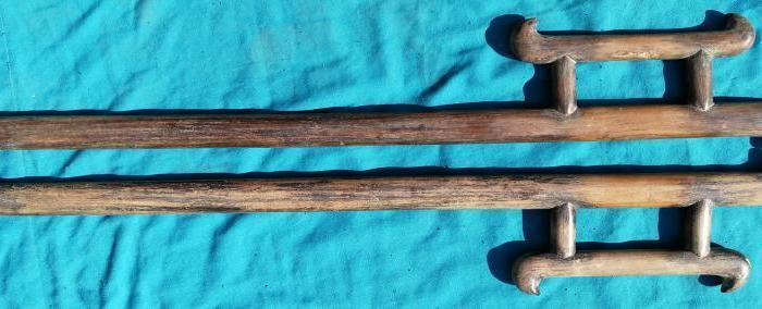 清代木雕练武用的古代兵器钩戟一对用于镇宅避