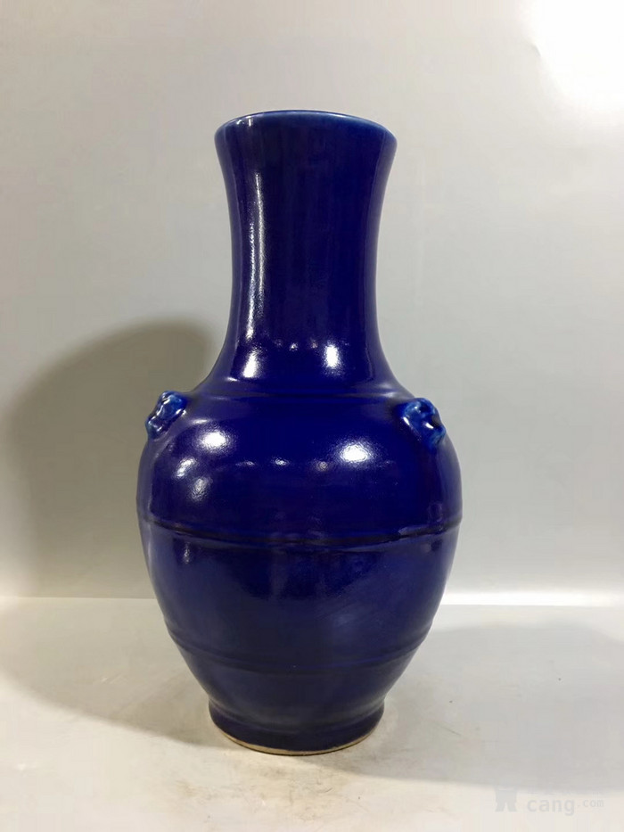 康熙霁蓝釉瓶