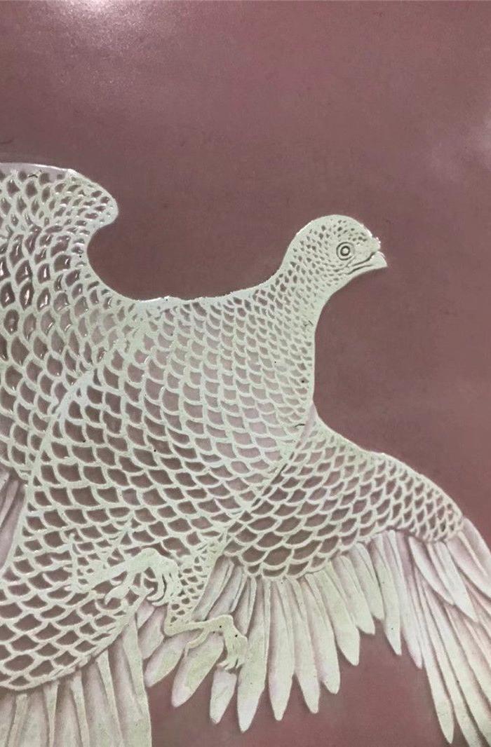 八十年代精仿老艺人王步桃红堆白和平鸽瓷板