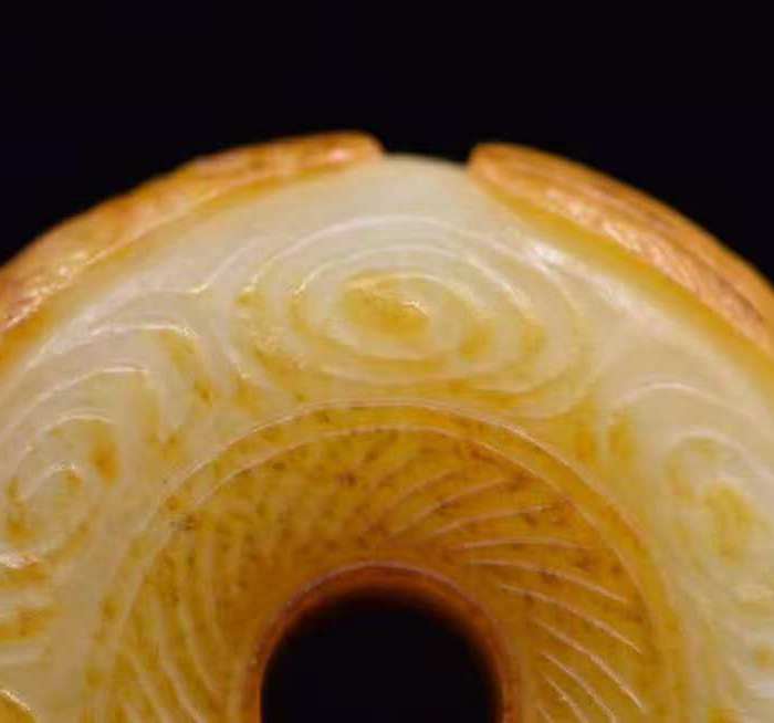 和田玉威震四方平安扣