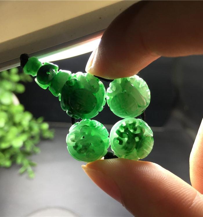 玉泉文玩c77创汇期糯冰种满绿翡翠团寿龙纹三