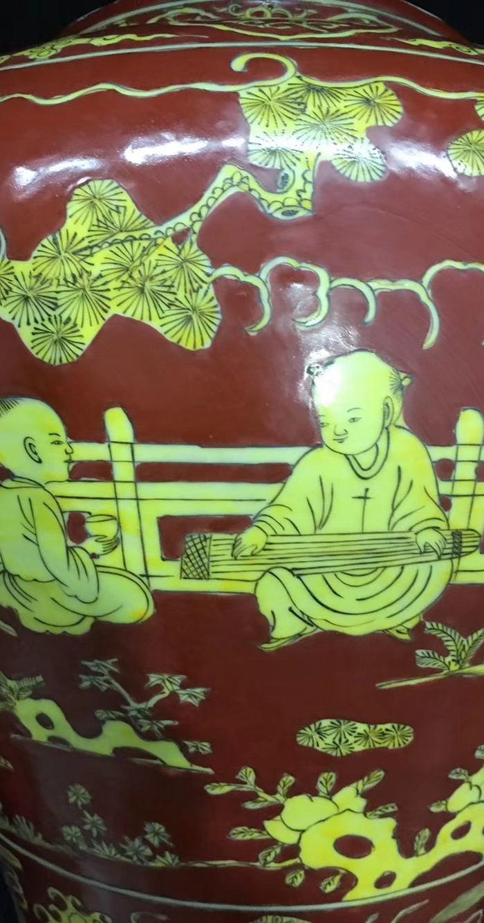 嘉靖红底黄釉婴戏图罐 高52厘米宽40厘米