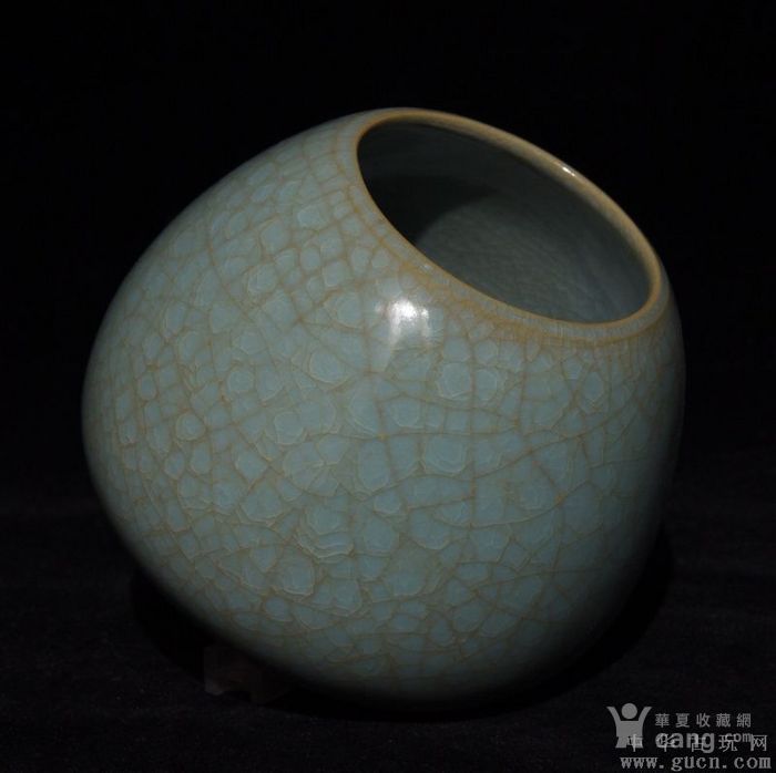 海外回流 精品瓷器 汝窑冰裂纹鸡心罐