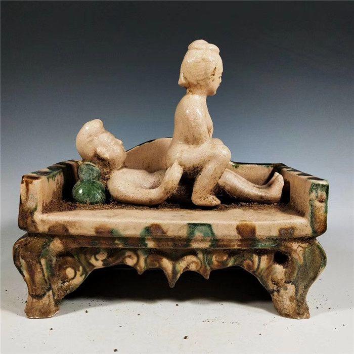 唐三彩 颠鸾倒凤 春宫人物摆件