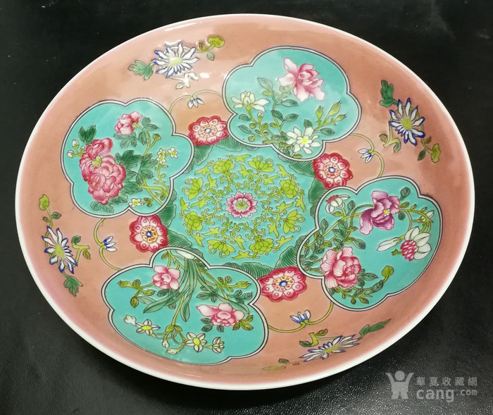 珐琅彩花纹大盘