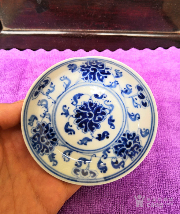 宣统青花缠枝莲纹小盘.