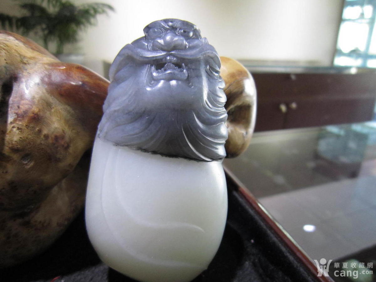 和田青花籽料【重器巧雕钟馗】