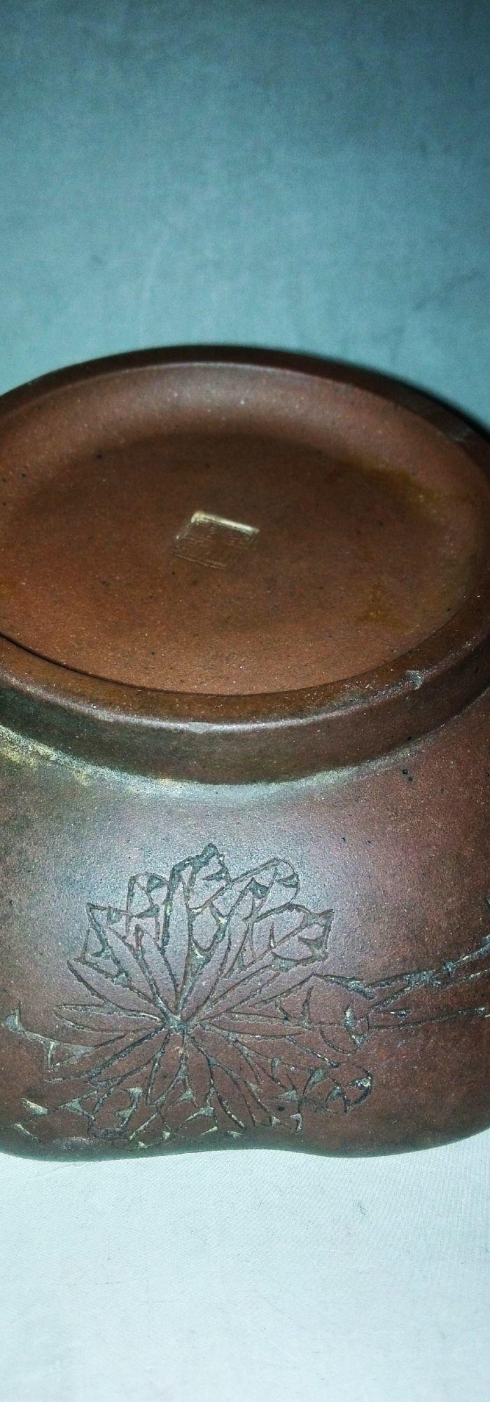 名家泉石紫砂梅花笔洗