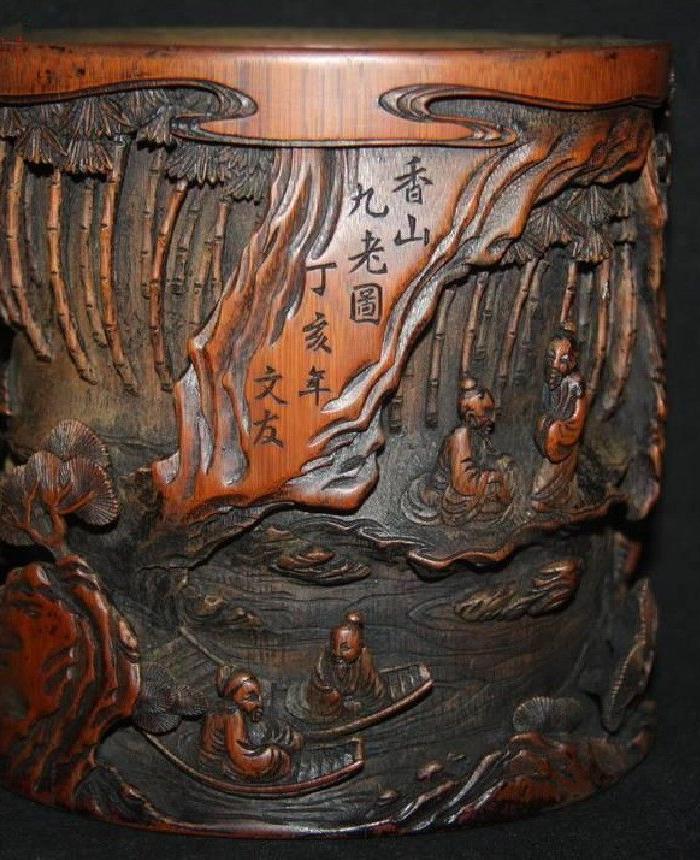 一个难得的朱文友款人物竹笔筒