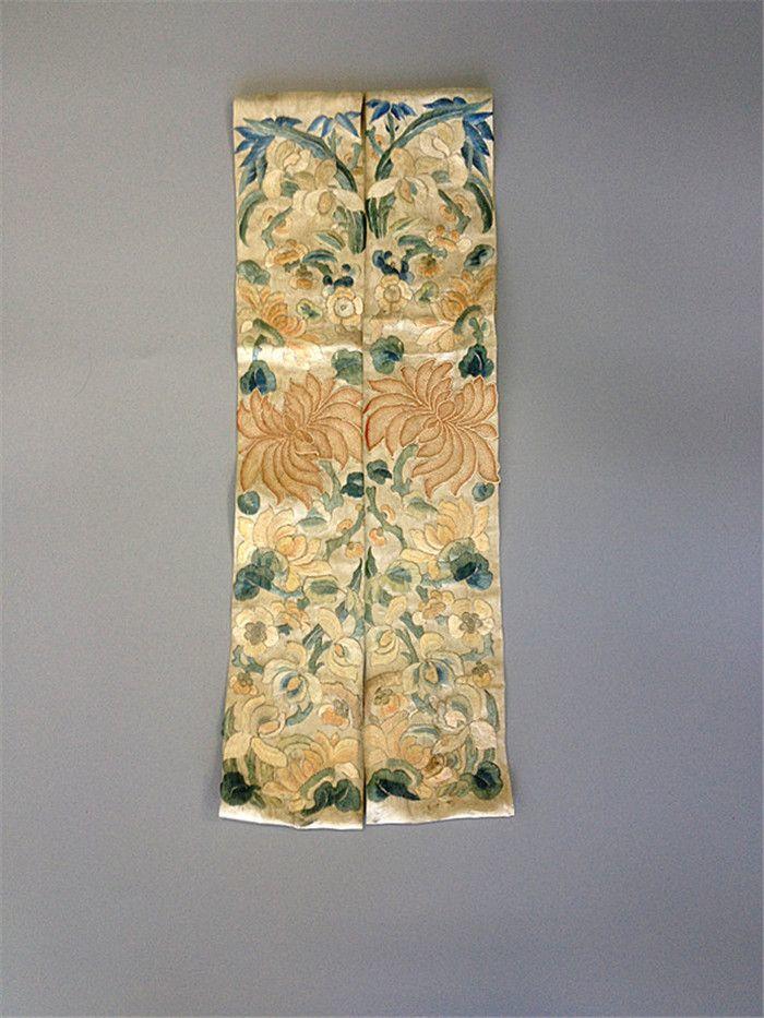 (特价)清代真丝白缎地五彩花卉袖口/挽袖