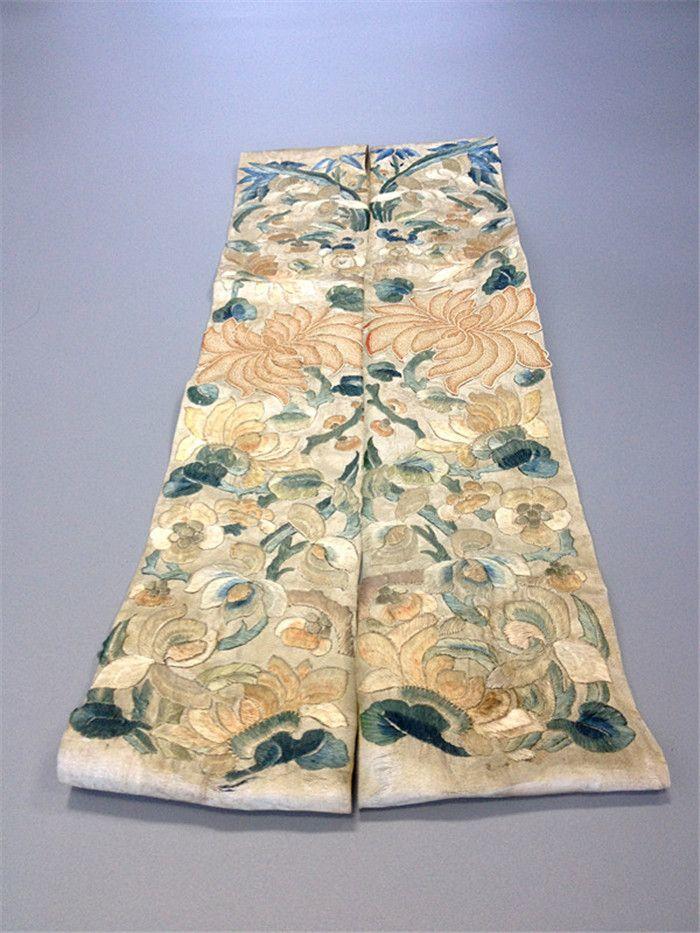 (特价)清代真丝白缎地五彩花卉袖口/挽袖