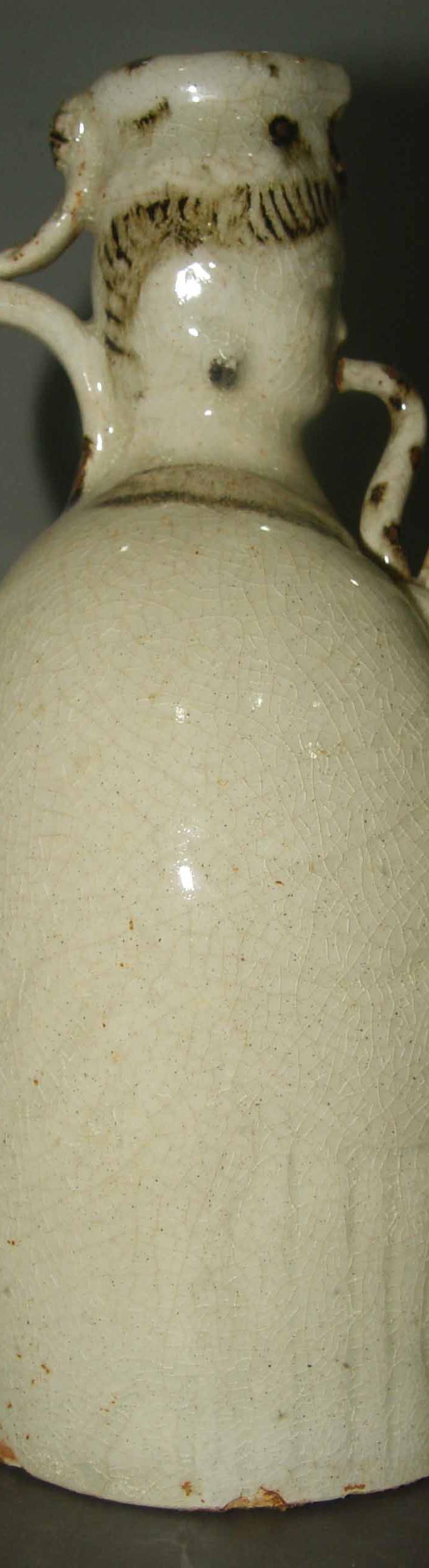 北宋安徽繁昌窑白釉仙人吹笙执壶(与安徽省国宝级瓷器相似)