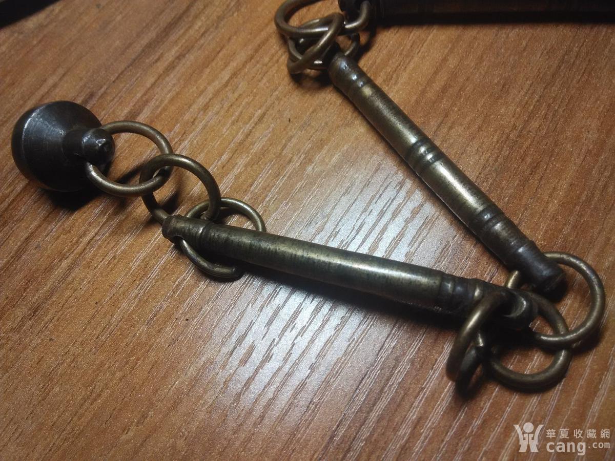 包老漂亮的铜三节鞭