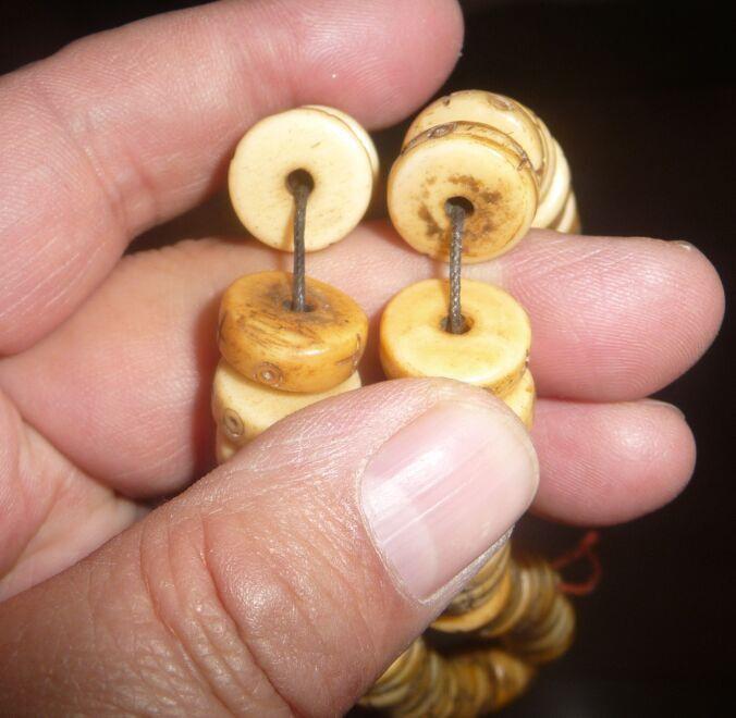 狼骨刻有六字真言的108老佛珠