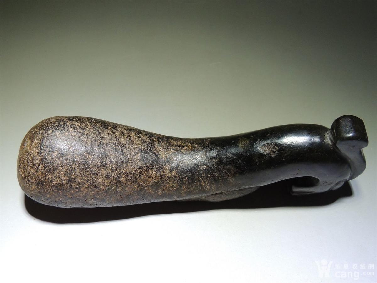 夏代的玉器,龙头玉钩