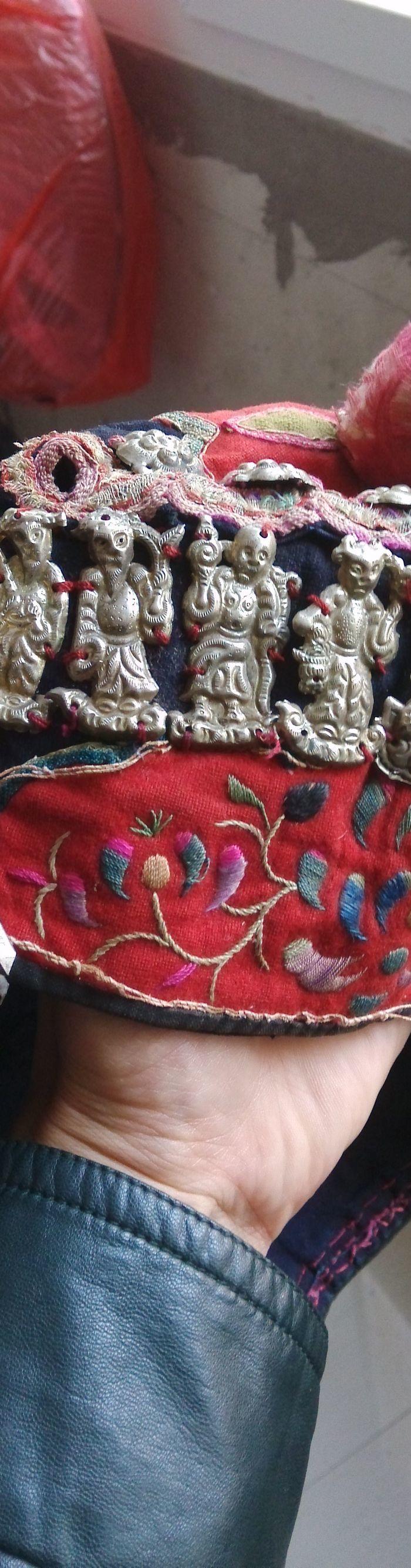 八仙人物银饰童帽,欢迎扫描加*,长期下乡收货杂项多!