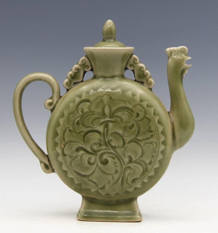 龙泉窑凤首扁壶