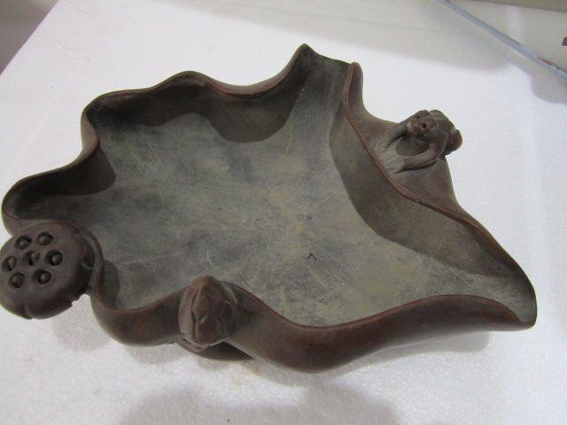 清代老紫砂荷叶笔洗