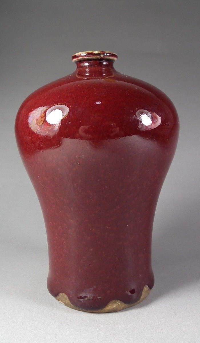 清代老祭红釉束腰小梅瓶