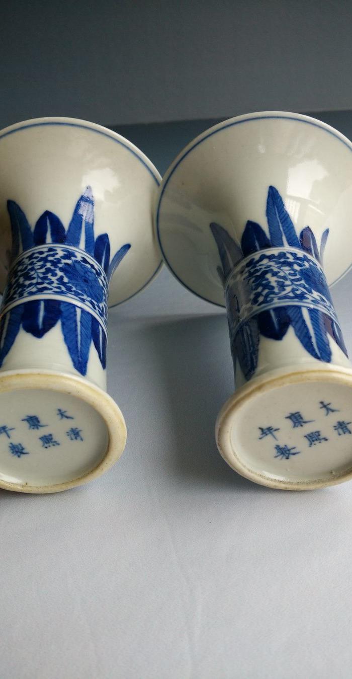 光绪精仿康熙青花芭蕉缠枝莲纹花觚(全美品)