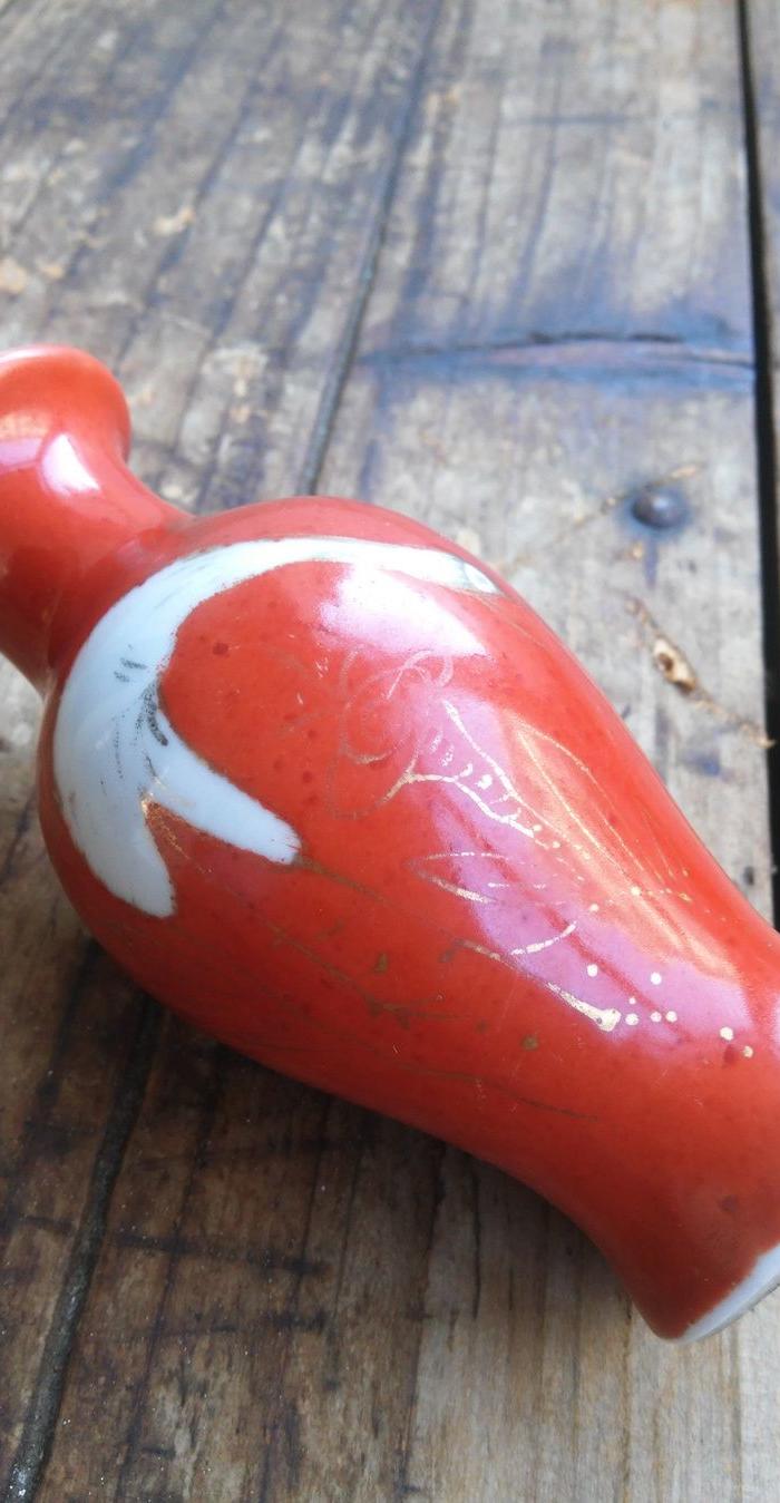 民国珊瑚红釉观音瓶