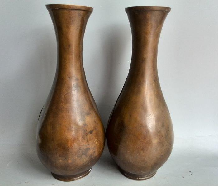 清代传世画工漂亮的铜花瓶一对