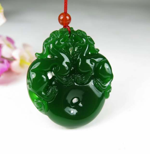 新疆昆仑碧玉貔貅吊坠