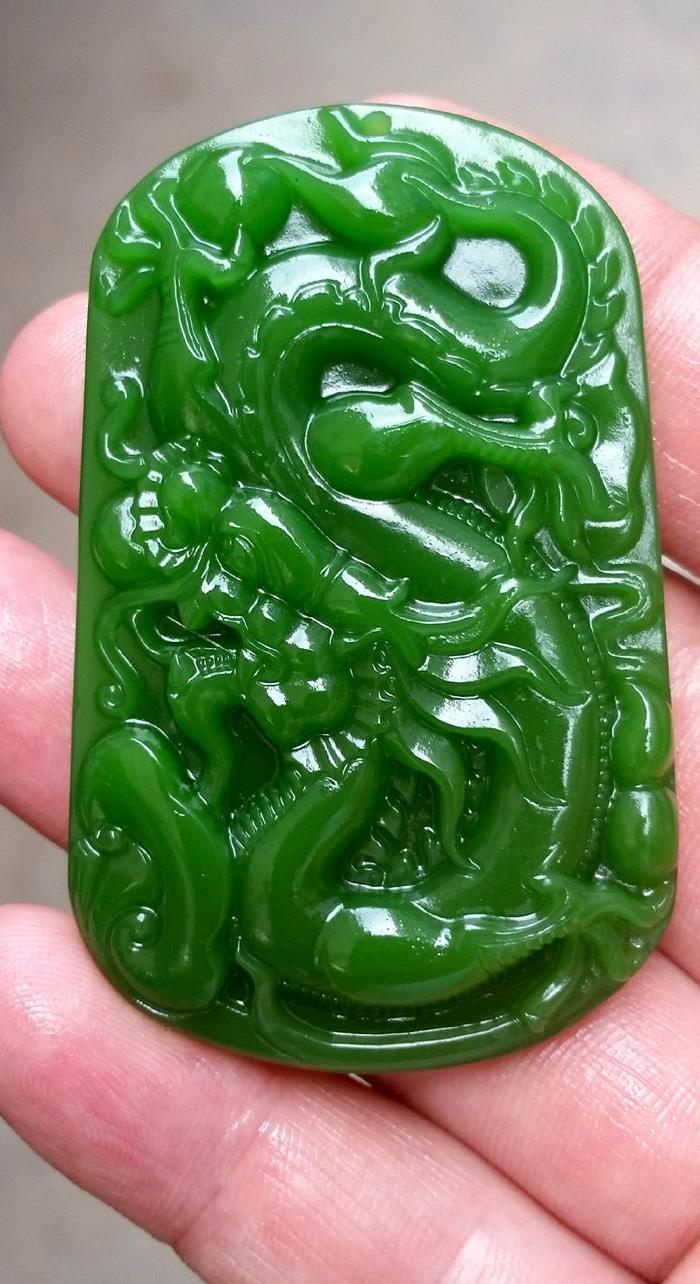新疆和田玉挂件龙牌 昆仑玉器原石籽料碧玉吊坠 男女龙行天下