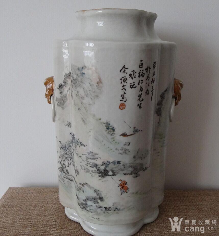 民国余焕文浅绛彩人物山水海棠瓶