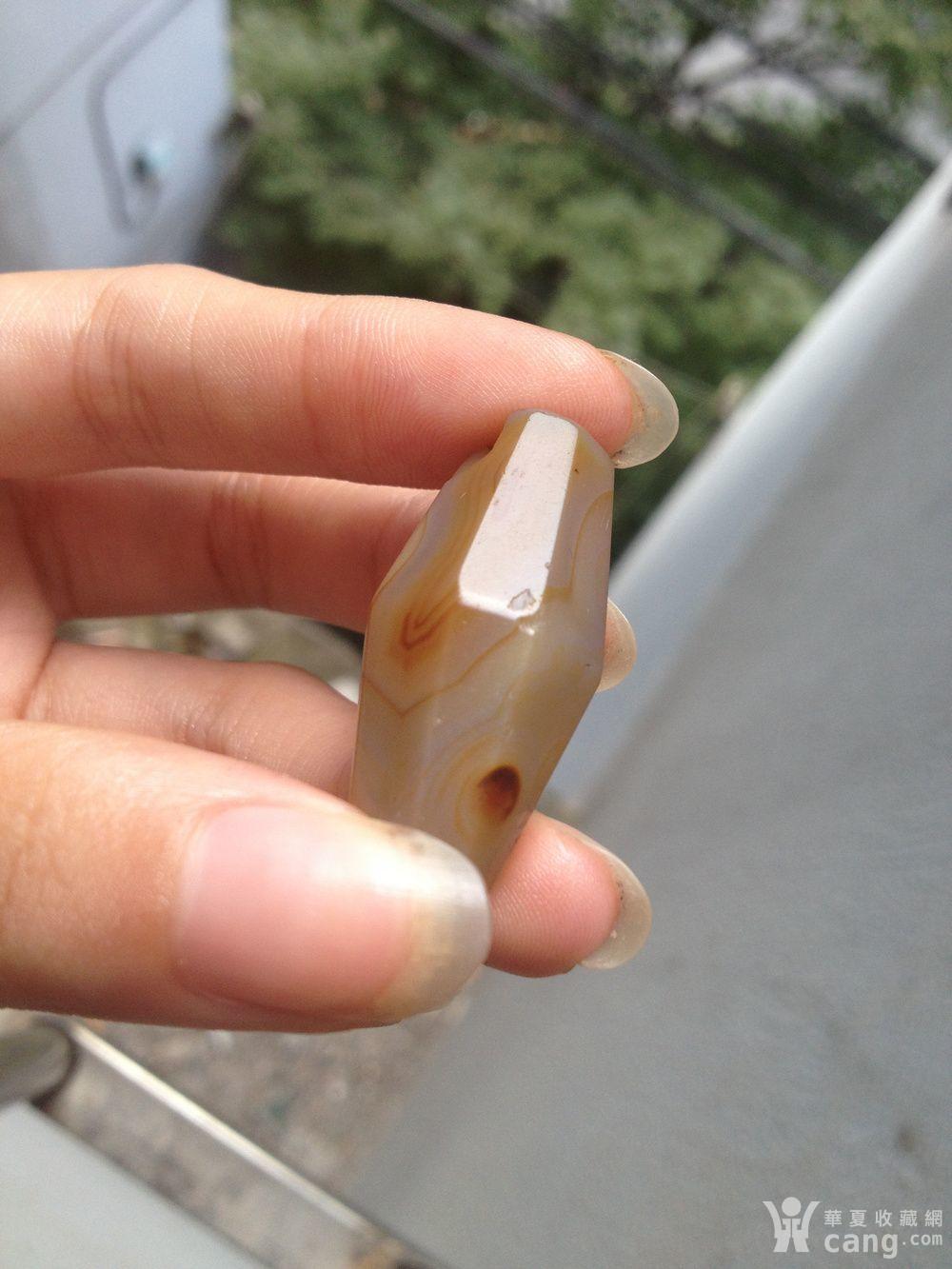 辽金时期的糖色缠丝玛瑙勒子