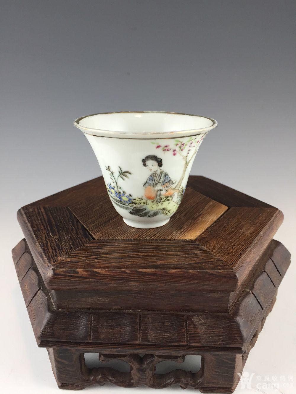 民国名家余子青粉彩仕女铃铛杯(美品)