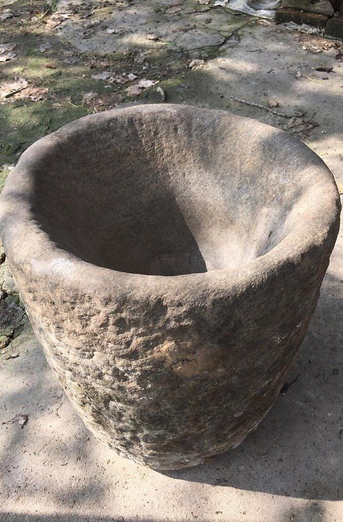 精品大石臼,欢迎扫描加*,长期下乡收货杂项多!