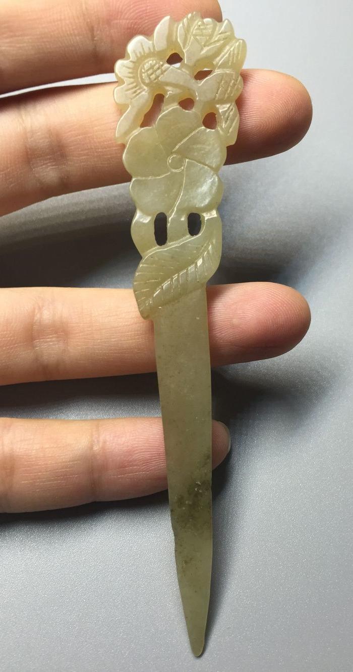 一只老玉簪子