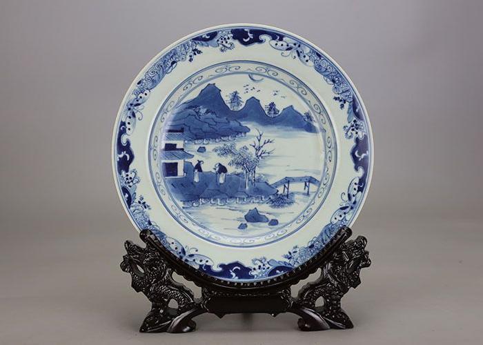 清光绪青花山水人物纹外销瓷盘