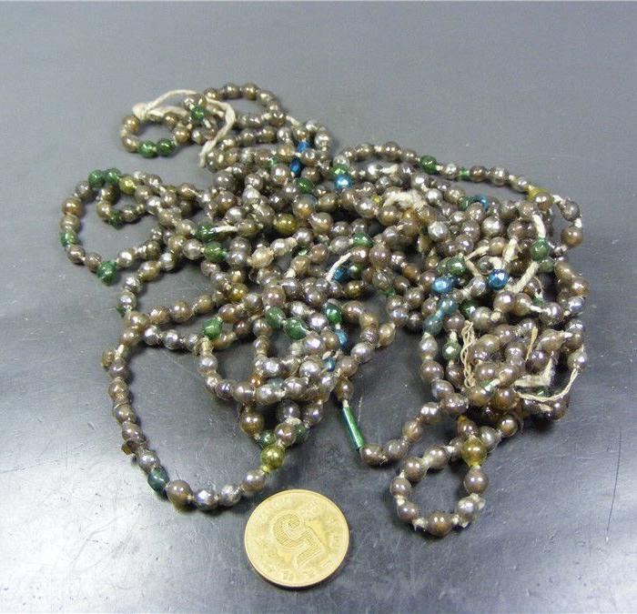 收来的 晚清-民国老彩色玻璃泡泡珠一串(几百颗)