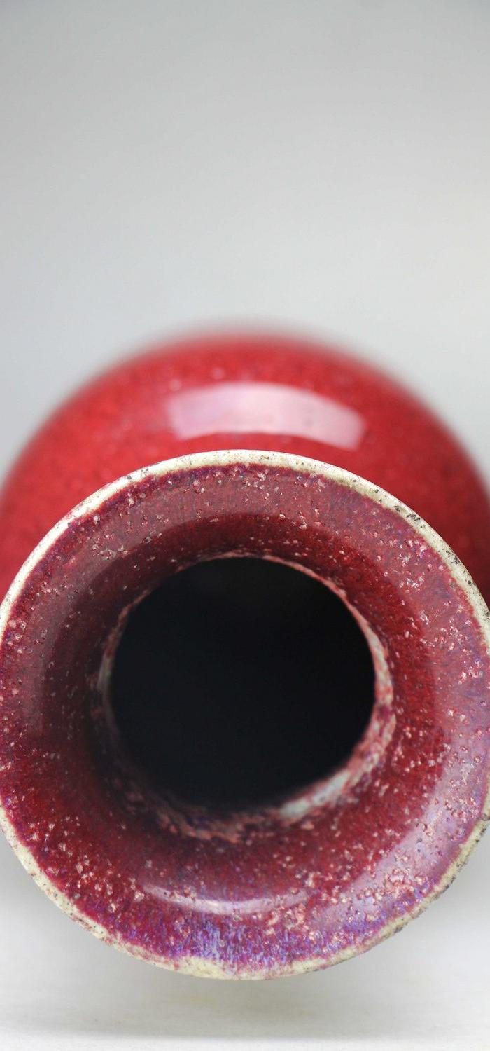 清中期红釉观音瓶