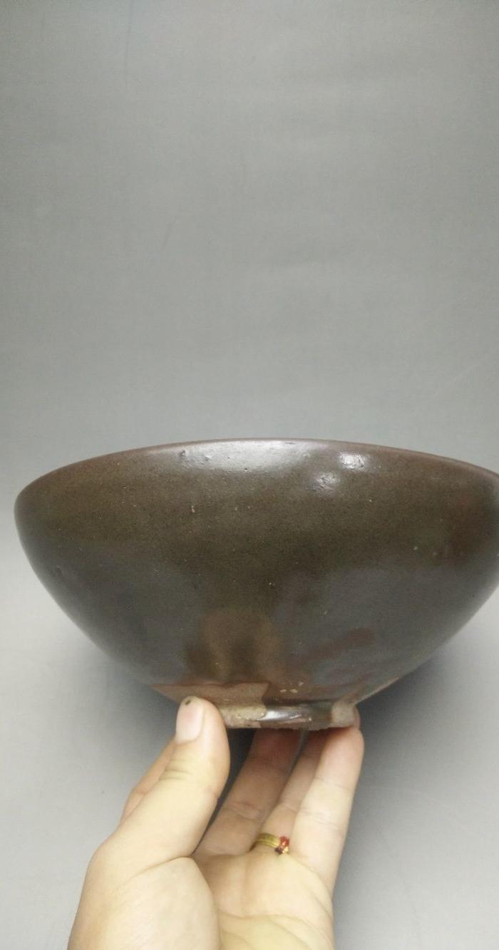          描述:金元时期 茶叶末釉