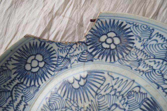 青花菊花大盘带锔钉标本包老低出